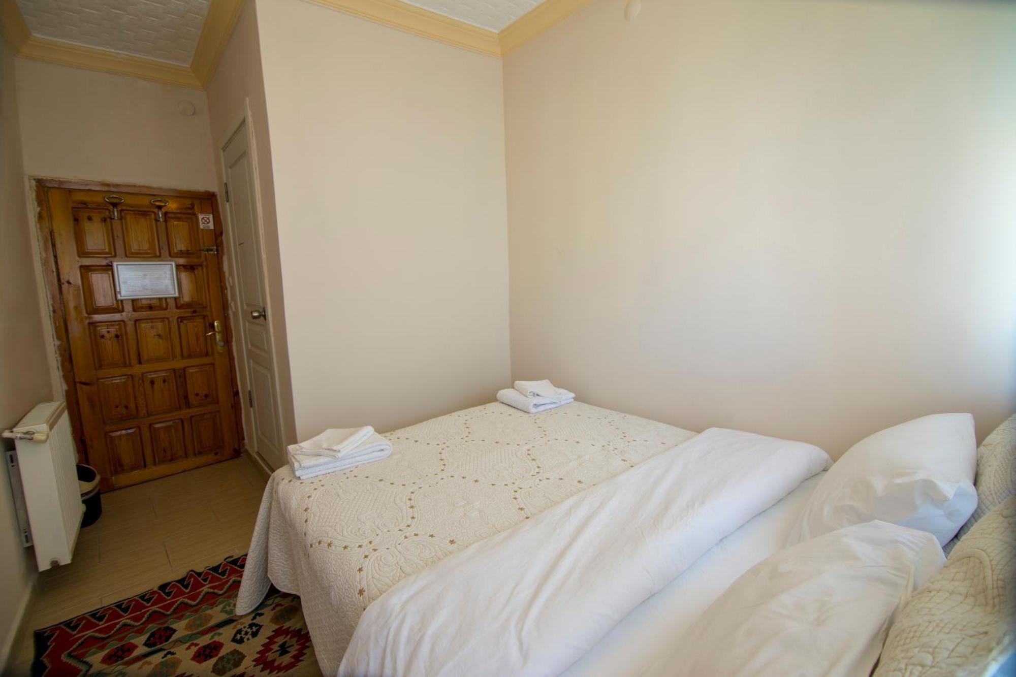 Kamelya Cave Hostel (Adults Only) Göreme Extérieur photo